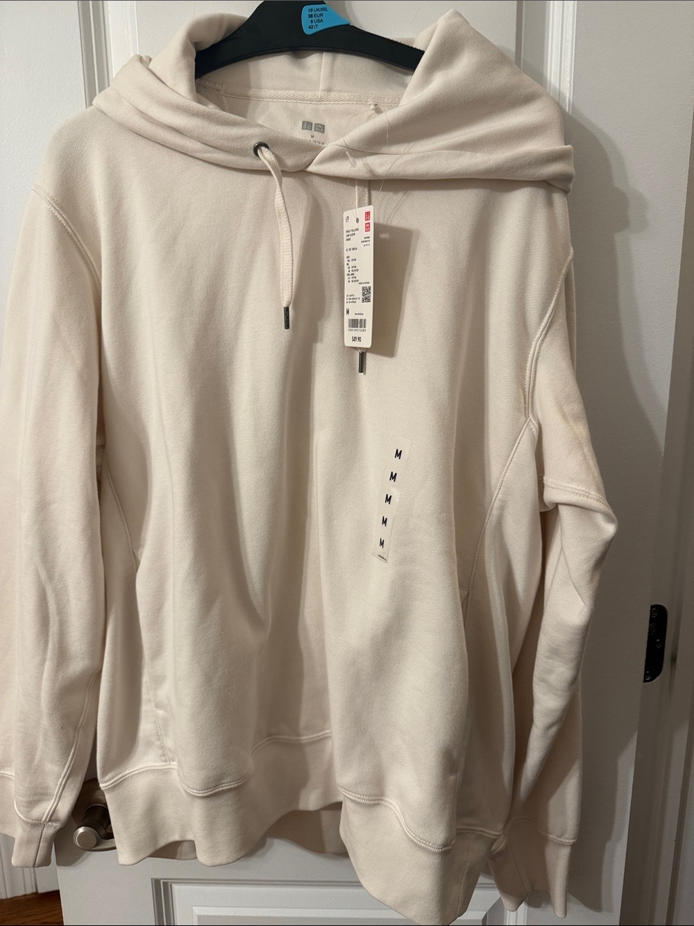 Uniqlo Cream Relaxed Pullover Hoodie